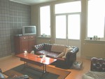 Uitzonderlijk aanbod: Tot in de perfectie gerenoveerd duplex-appartement op de 2de en de 3de verd. van een authentieke en karaktervolle rijwoning, rustig gelegen op enkele passen van het strand en de duinen.
Indeling: Ruime woonkamer met terras, voll. ingerichte keuken, badkamer met ligbad, afzonderlijk toilet, 4 slaapkamers en wasberging. Ideaal als woonappartement of als ruim, familiaal 2de verblijf. (12/043)
